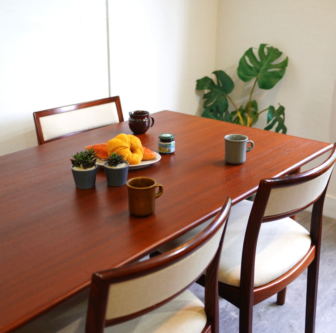 CASSINAカッシーナ2脚セット赤革チェア、TIROLフィリップ・ユーレル Cassina カッシーナ 412 CAB キャブ アームレスチェア 4脚セット