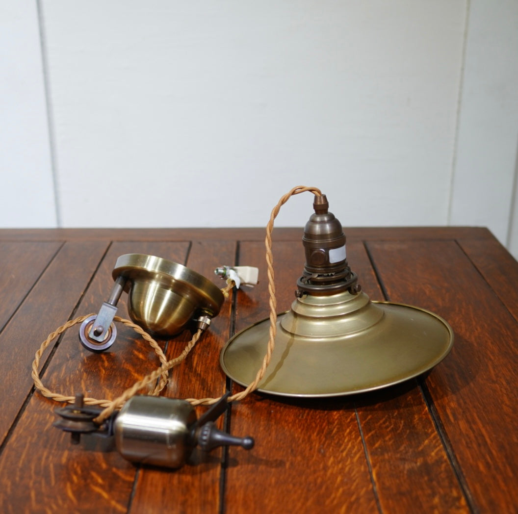 プーリーペンダントライト  真鍮シェード