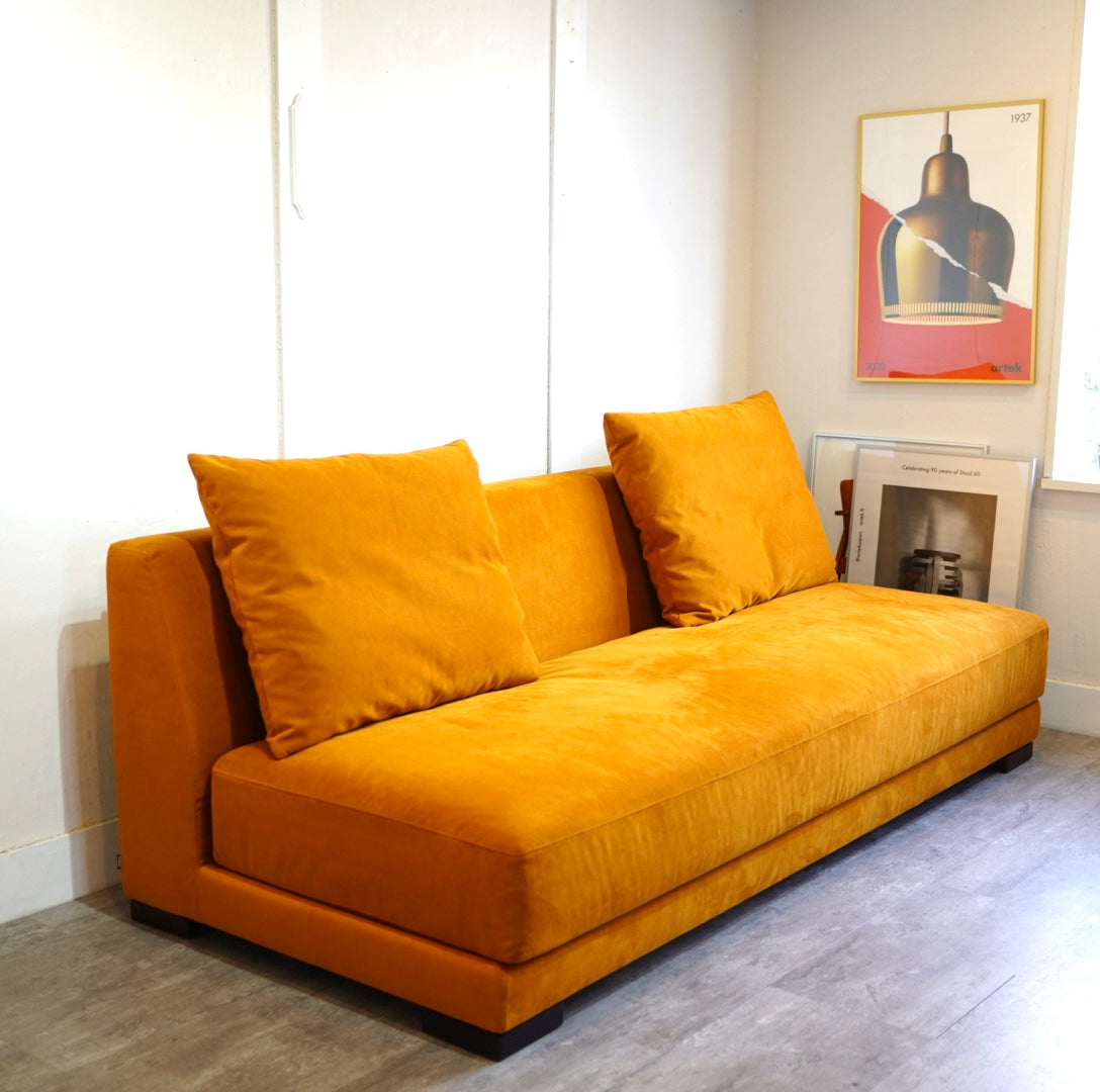 フクラ / HUKLA レジオ アームレスソファ