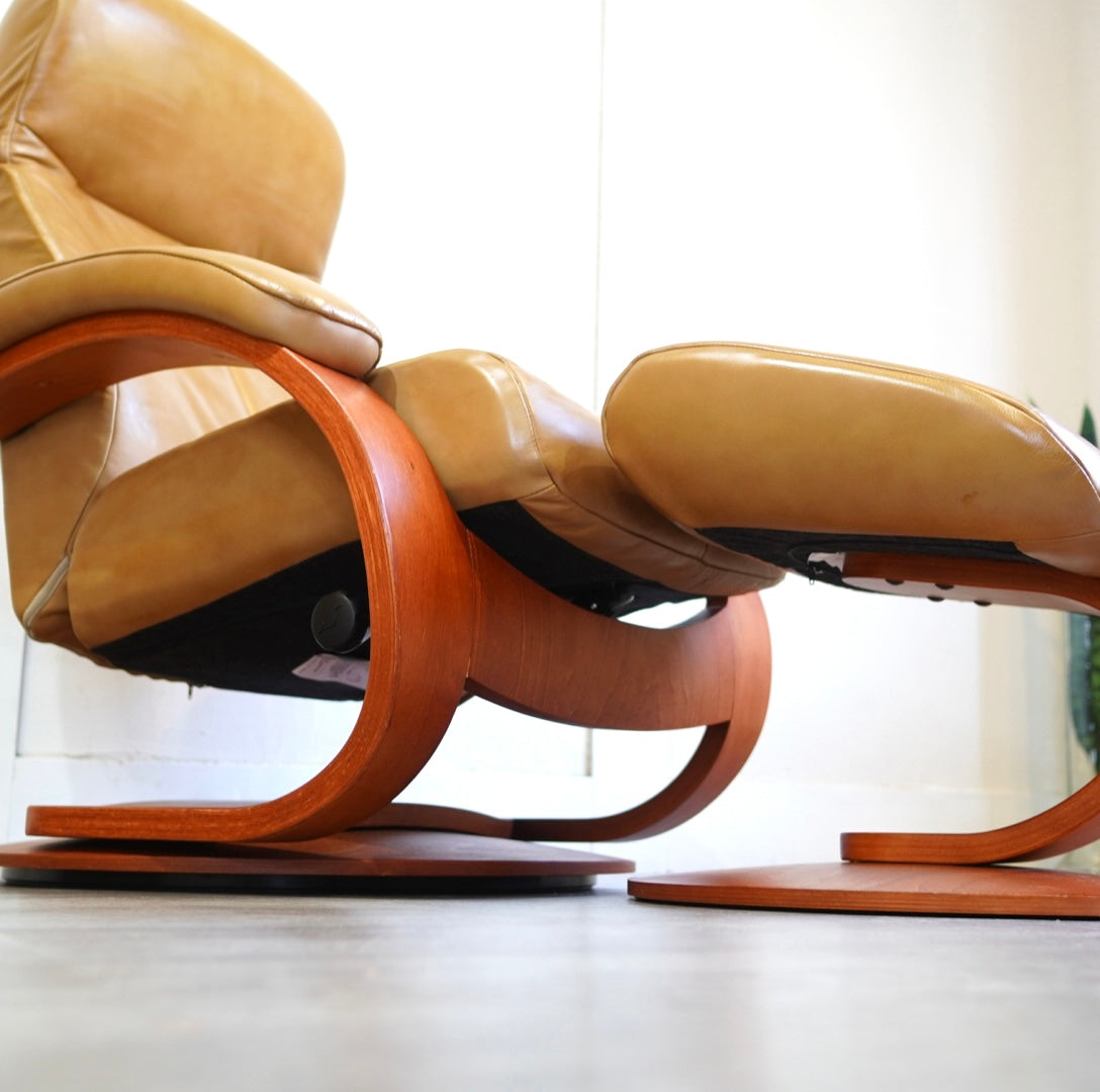 イエリアーダ / Hjellegjerde フィヨルド ウノ Cベースチェア フット