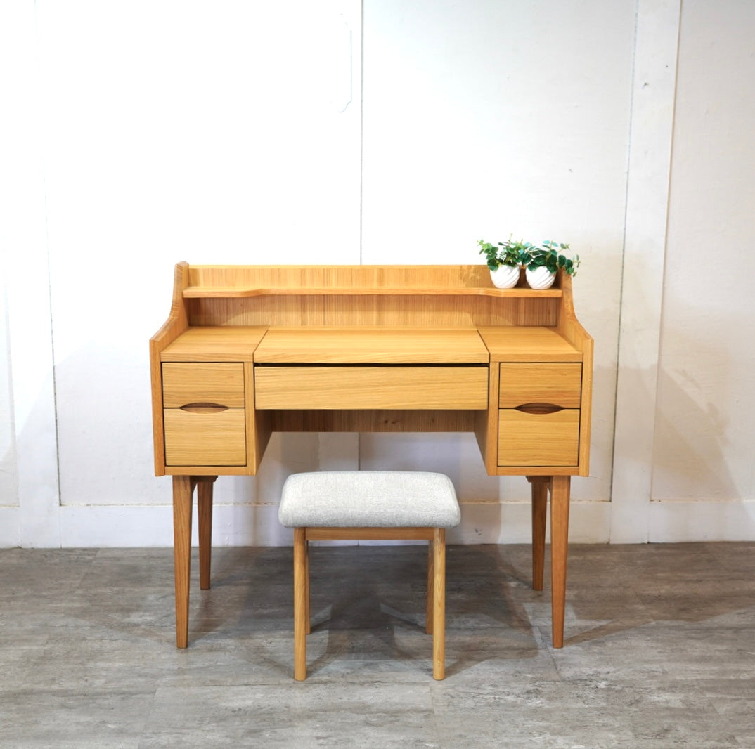 ウニコ / unico シグネ ドレッサー スツール付