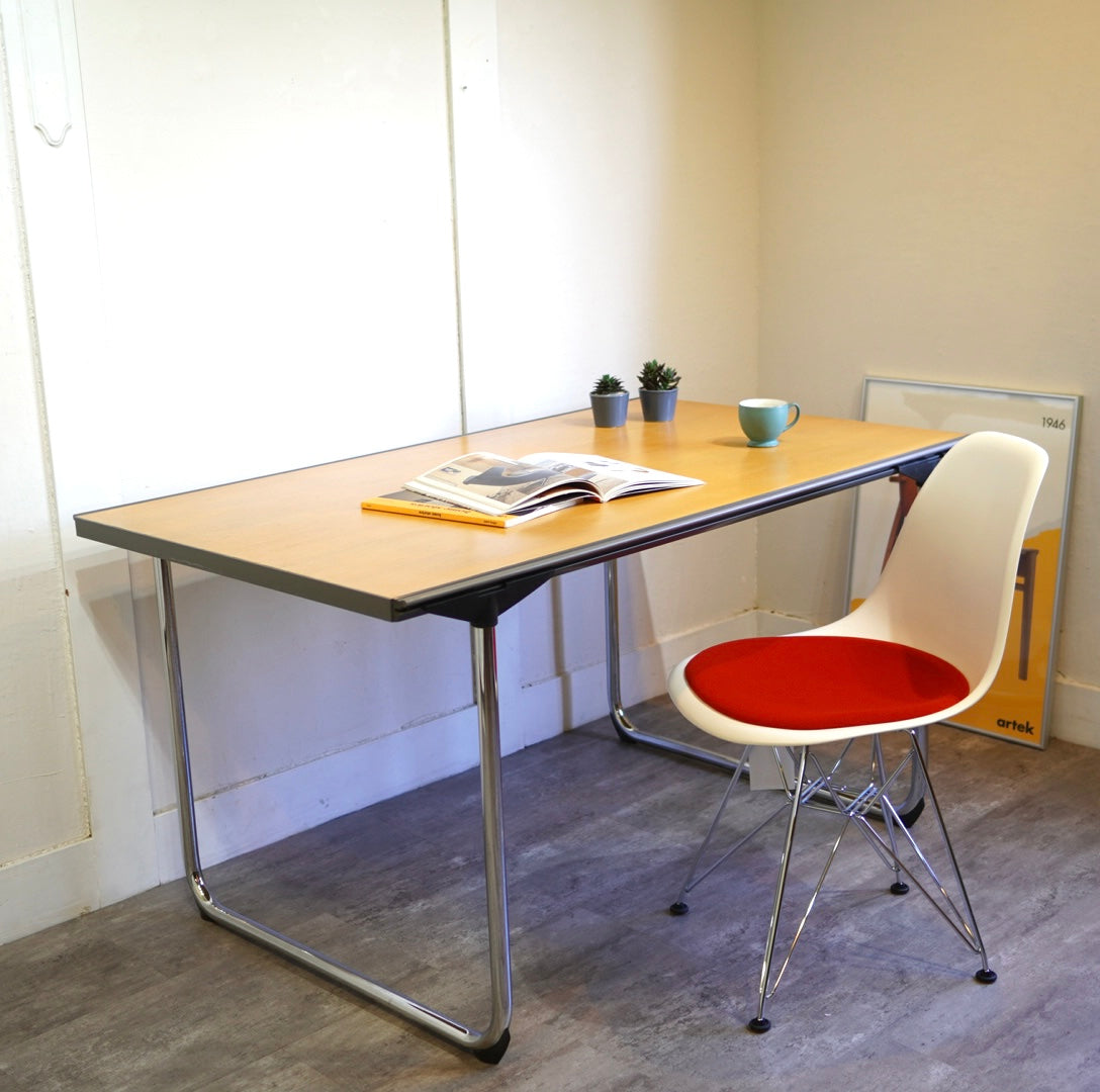 フリッツ・ハンセン / FRITZ HANSEN クリックテーブル / CLICK