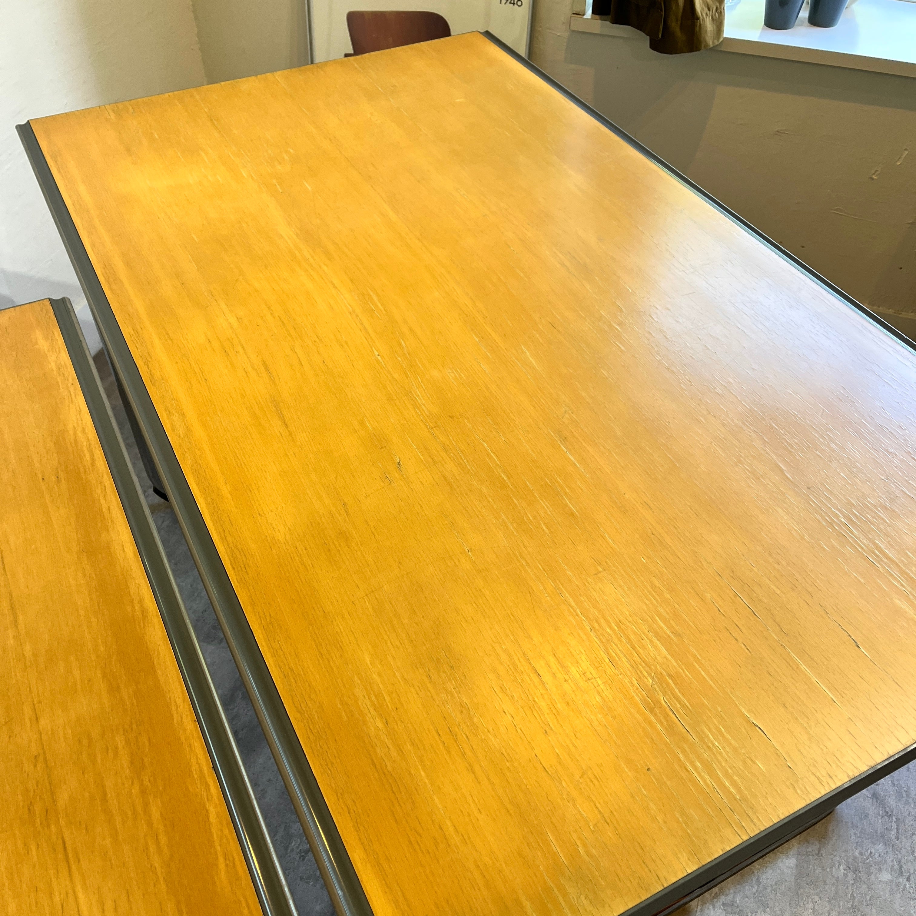 フリッツ・ハンセン / FRITZ HANSEN クリックテーブル / CLICK エリック・マグヌッセン