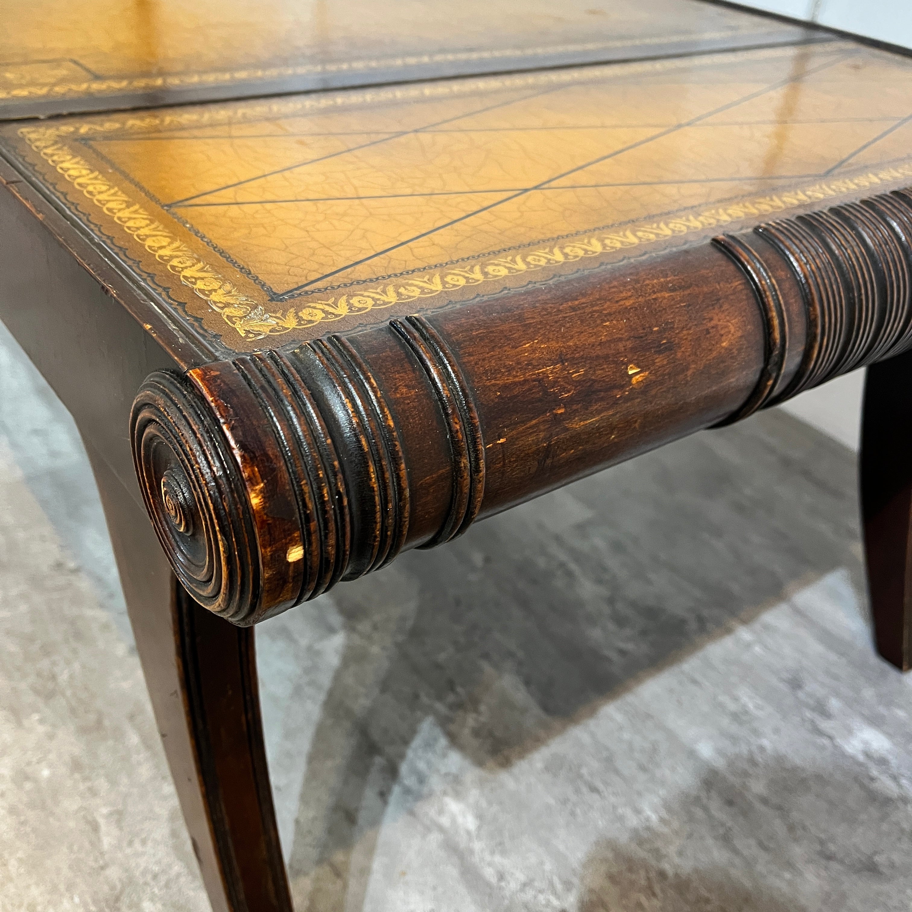 イギリスアンティーク ローテーブル コーヒーテーブル