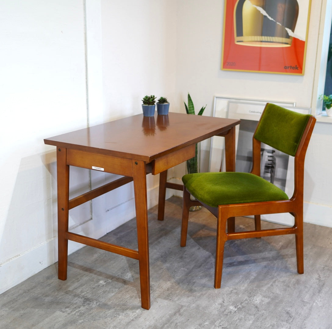 カリモク60 デスク シンプル 日本 ミッドセンチュリー 大人 木製