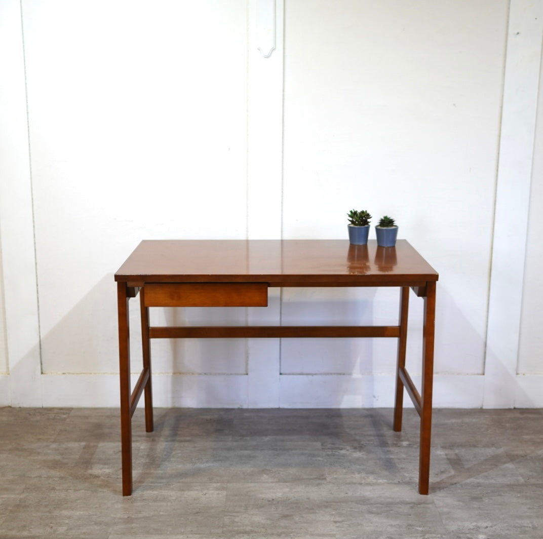 カリモク60 デスク シンプル