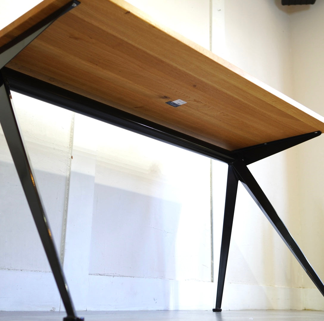 ヴィトラ / Vitra コンパスディレクション デスク ジャン・プルーヴェ