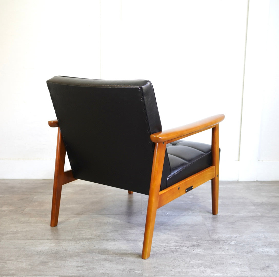 【良品】 昭和 レトロ 家具 カリモク karimoku 椅子 イス チェア カリモク家具（KARIMOKU FURNITURE） RC6050GK コロニアル