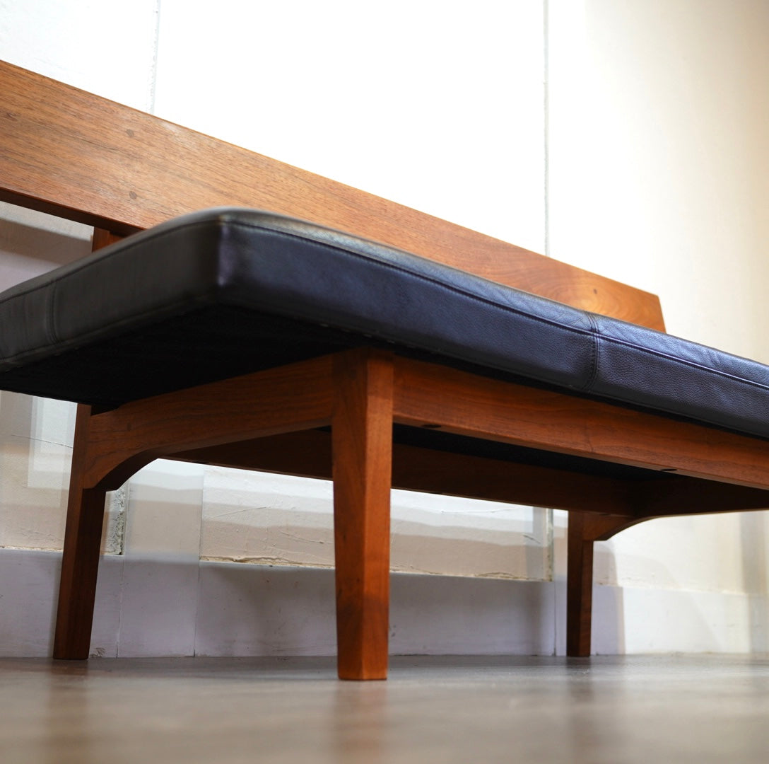 マスターウォール / MASTERWAL レガーロソファ / REGALO アームレス ツーシーター140