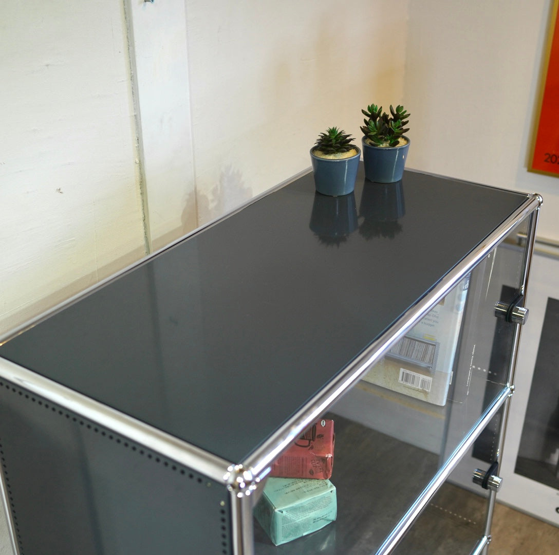 USMハラー / USM Haller モジュラーキャビネット 1列3段 ガラスドア サイドボード ネイビーグレー