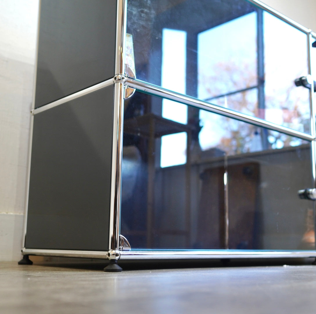 USMハラー / USM Haller モジュラーキャビネット 2列2段 ガラスドア サイドボード ネイビーグレー