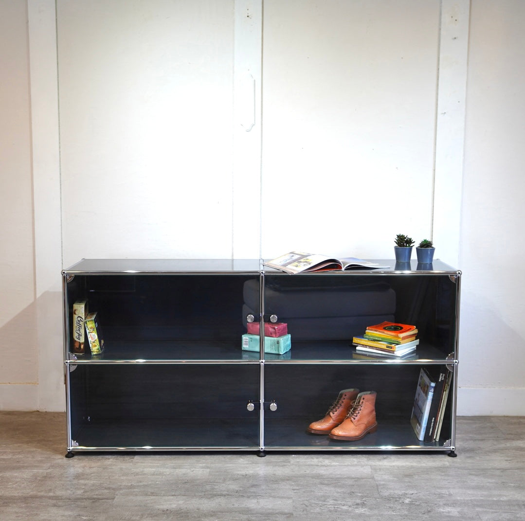 USMハラー / USM Haller モジュラーキャビネット 2列2段 ガラスドア サイドボード ネイビーグレー