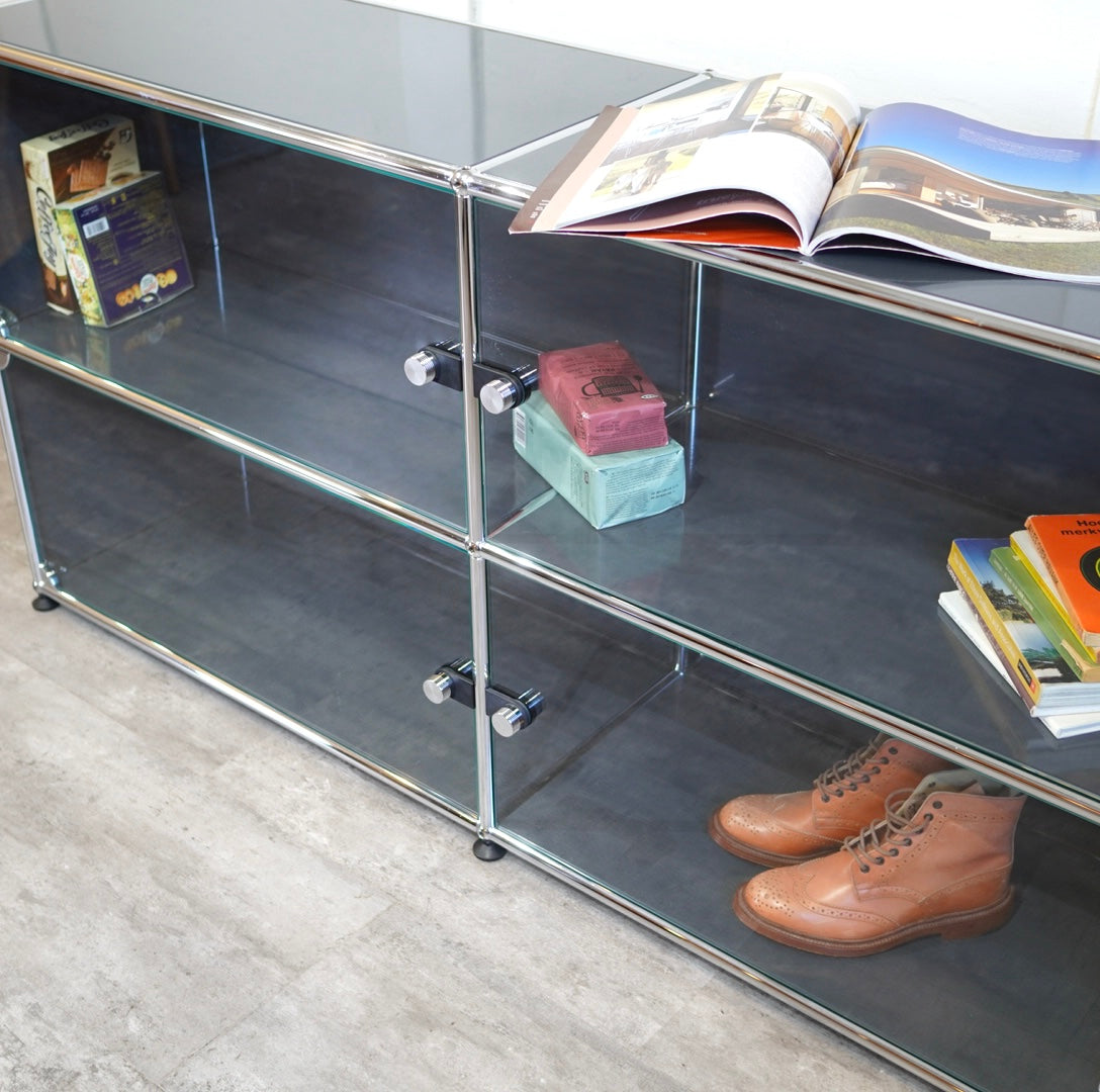 USMハラー / USM Haller モジュラーキャビネット 2列2段 ガラスドア サイドボード ネイビーグレー