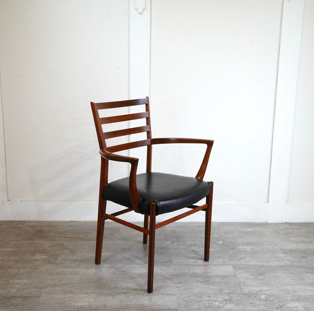 カリモク家具 / karimoku ビベンテ アームチェア