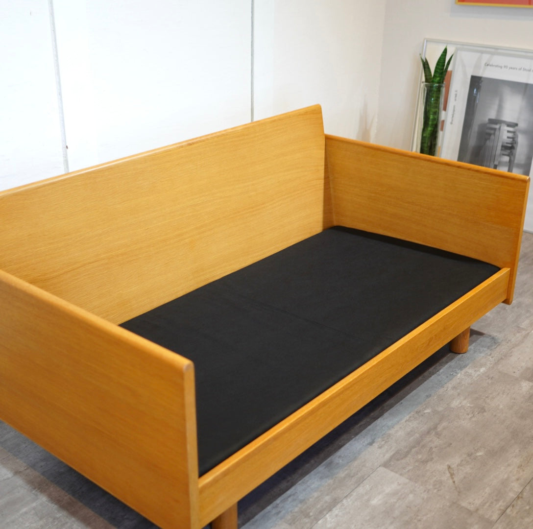 ソース / source サラ / SALA 2Pソファ 140cm オーク材 展示品