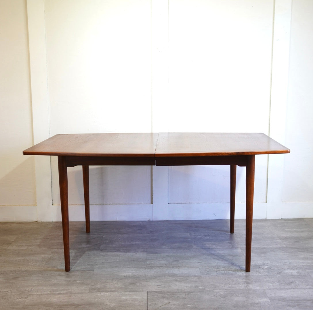 チーク材 伸長式 ダイニングテーブル ヴィンテージ