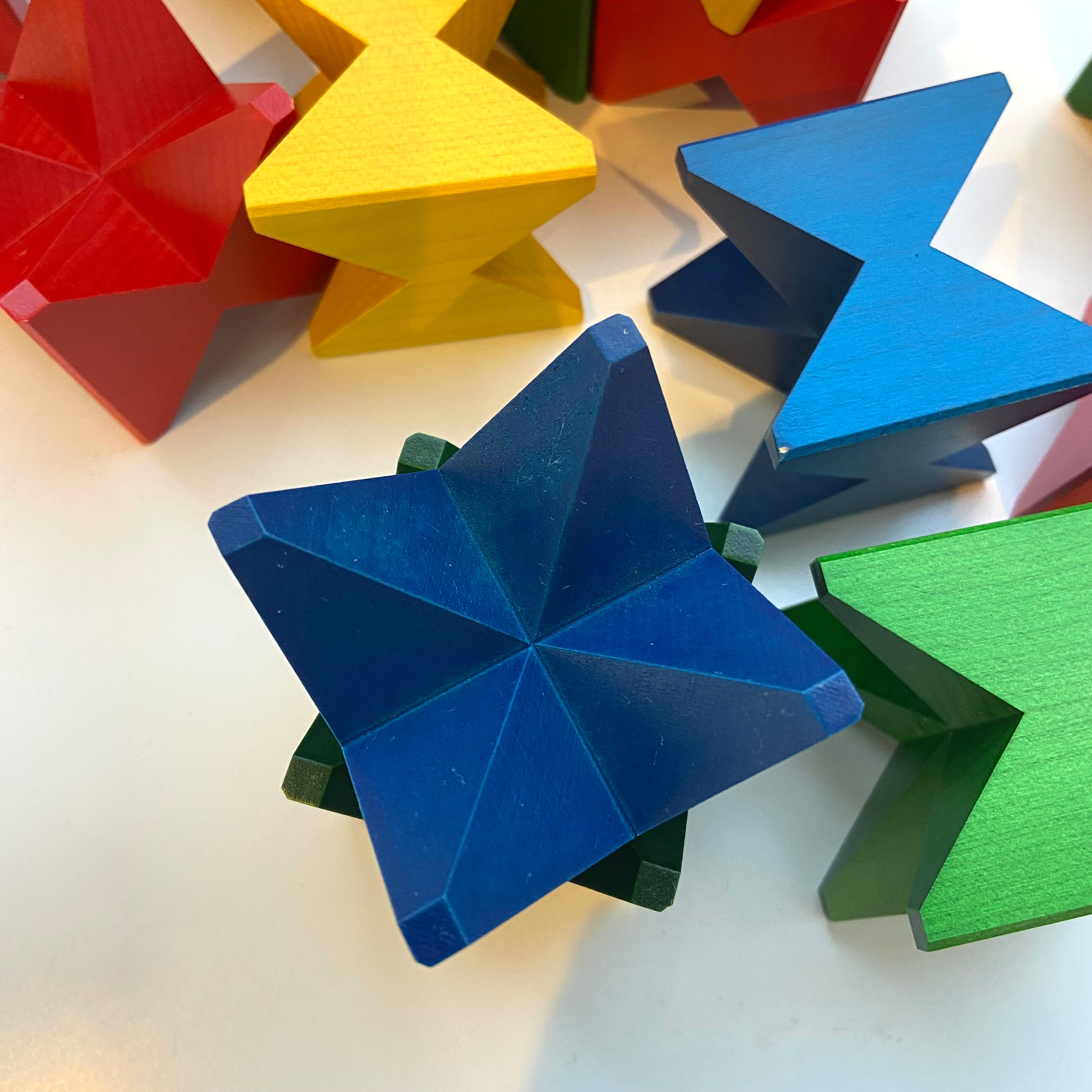 ネフ / Naef ネフスピール 積み木 おもちゃ 16ピース スイス製 木製