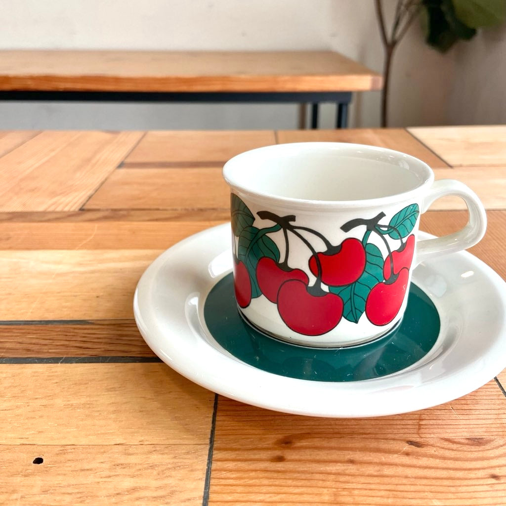 アラビア / ARABIA キルシッカ / Kirsikka カップ＆ソーサー