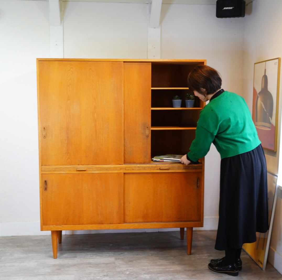 北欧ヴィンテージ オーク材 キャビネット デンマーク製