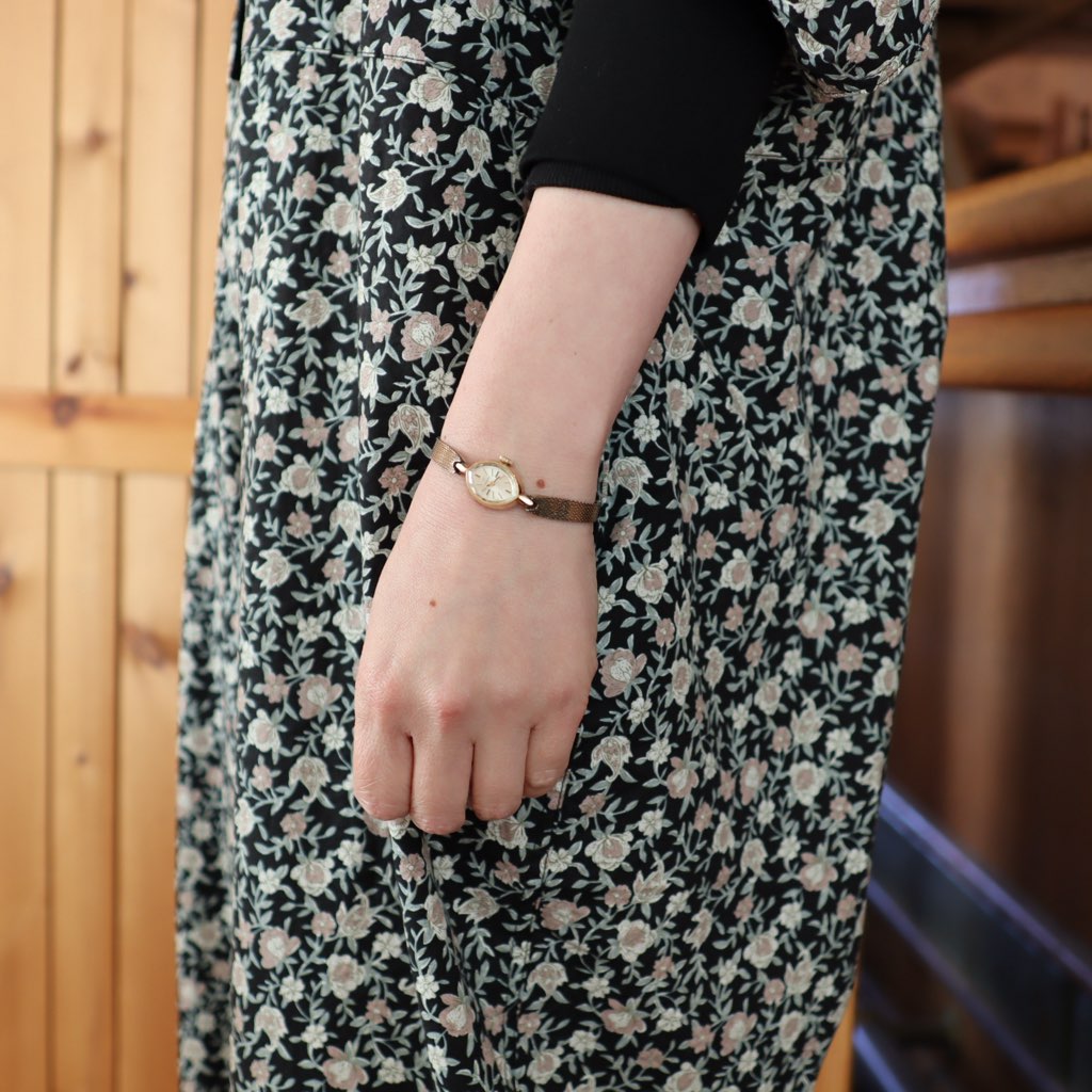 オメガ / OMEGA カットガラス アーモンド形 腕時計 【77】ヴィンテージ