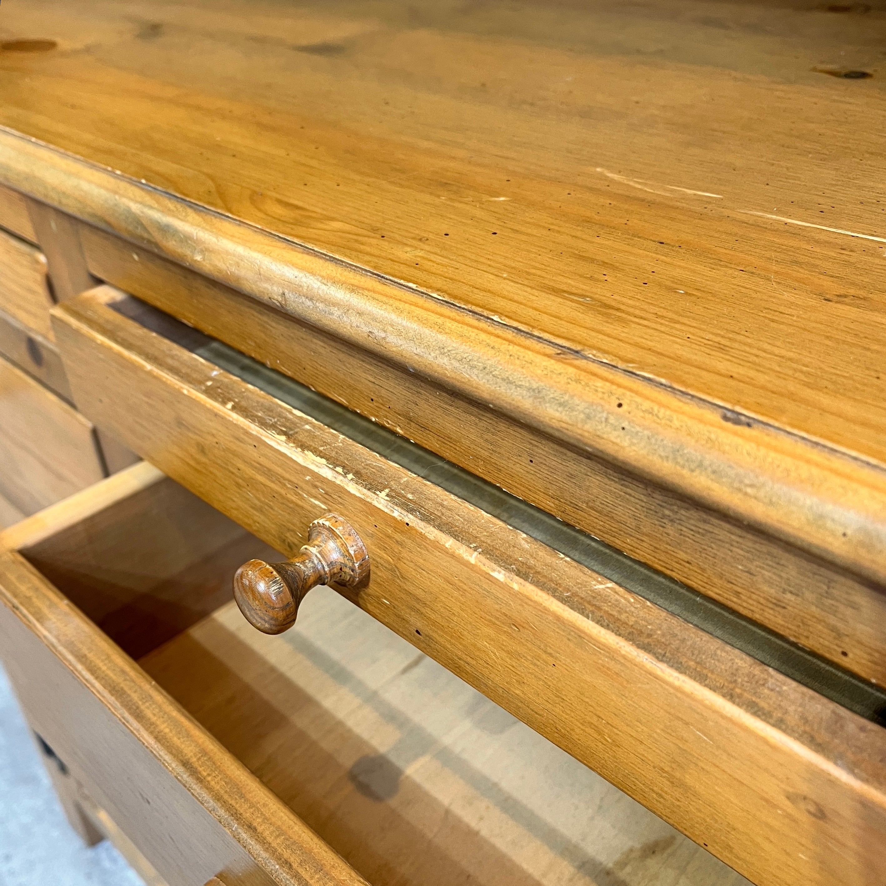 アンファン / Enfant パイン材カップボード ハッチボード