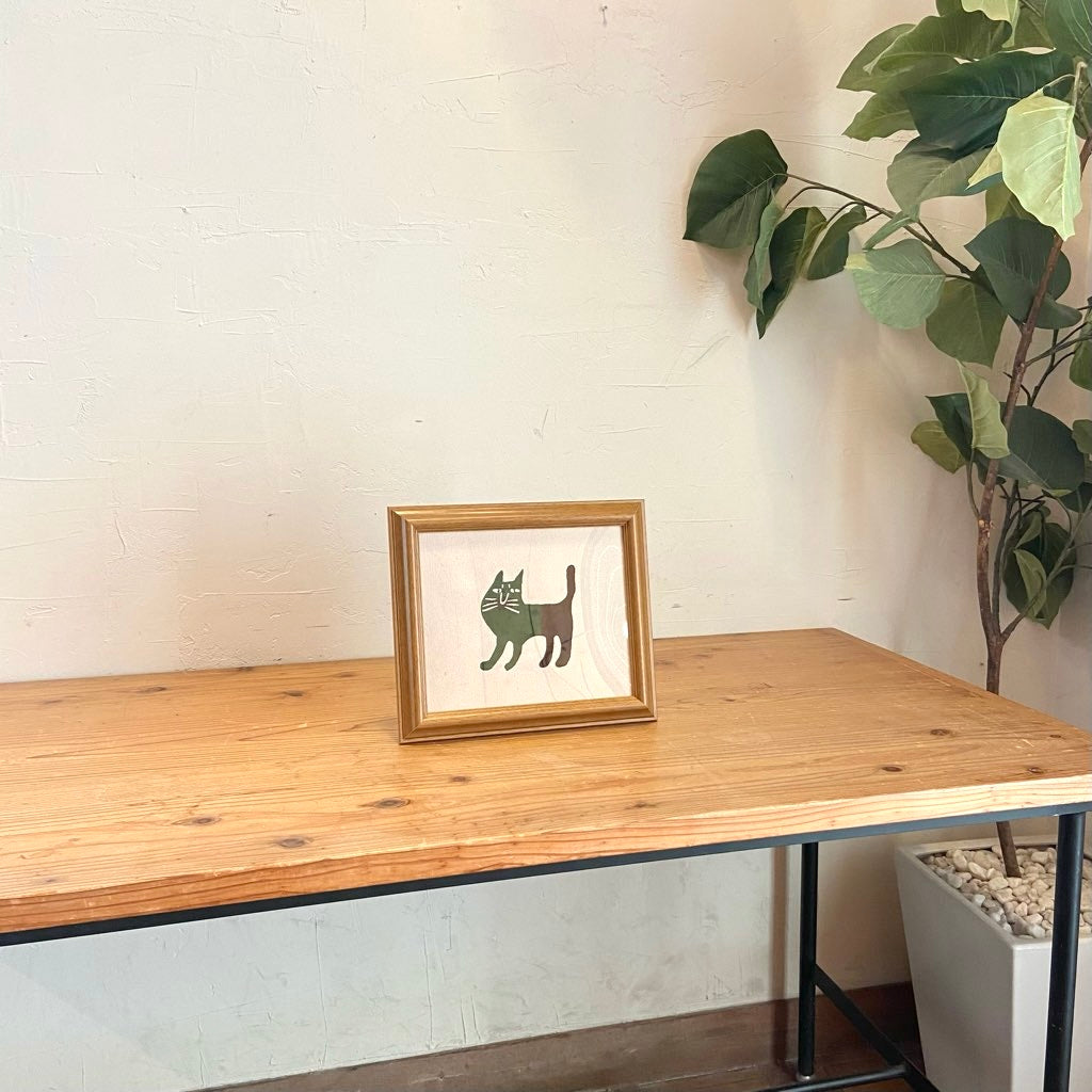 柚木沙弥郎 型染め絵 緑と黒の猫 額入り布 30×25