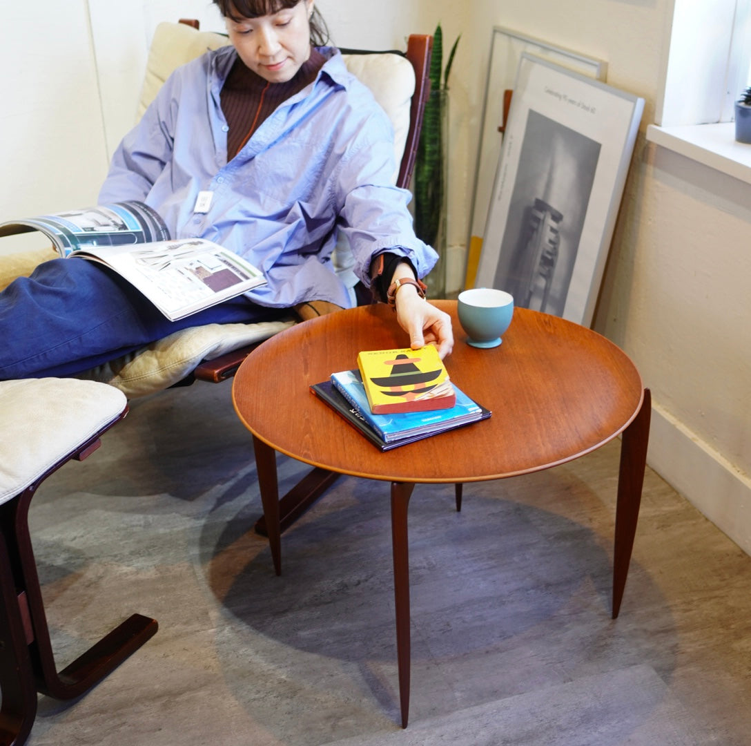 フリッツハンセン / FRITZ HANSEN トレイテーブル ラージ チーク 60㎝ ヴィンテージ