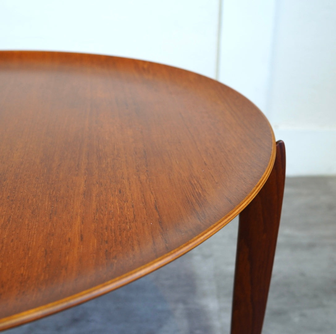 フリッツハンセン / FRITZ HANSEN トレイテーブル ラージ チーク 60㎝ ヴィンテージ