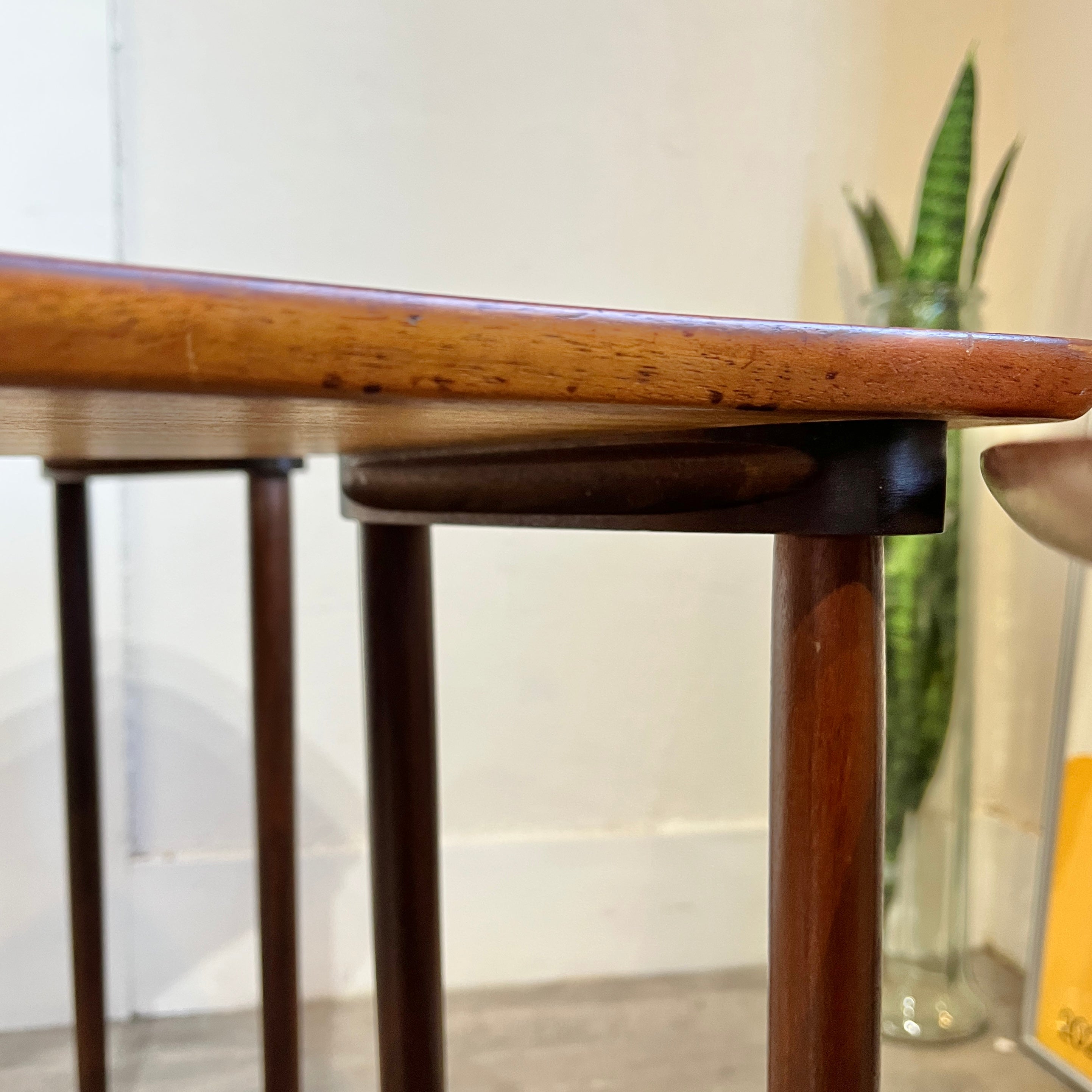 北欧ヴィンテージ ネストテーブル キドニーテーブル ビーンズテーブル コーヒーテーブル デンマーク チーク材