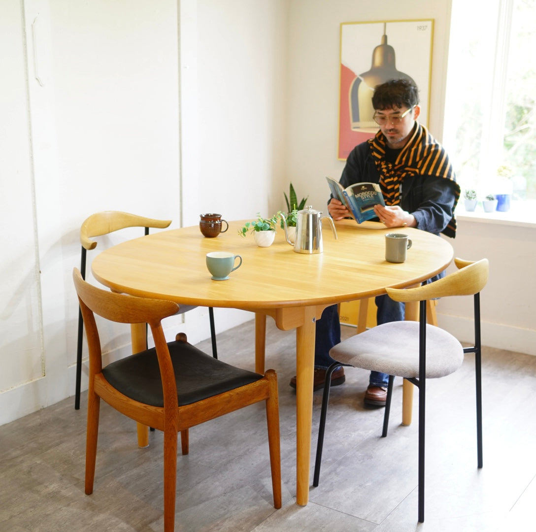 カールハンセン＆サン / Carl Hansen & Søn CH337 ダイニングテーブル