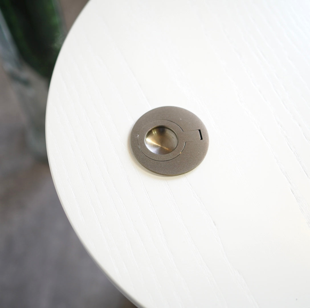 テクタ / TECTA K22 サイドテーブル アッシュホワイト ドイツ