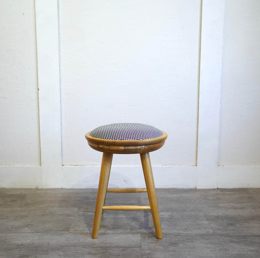 スンカイ材 丸スツール ナチュラル色 未使用