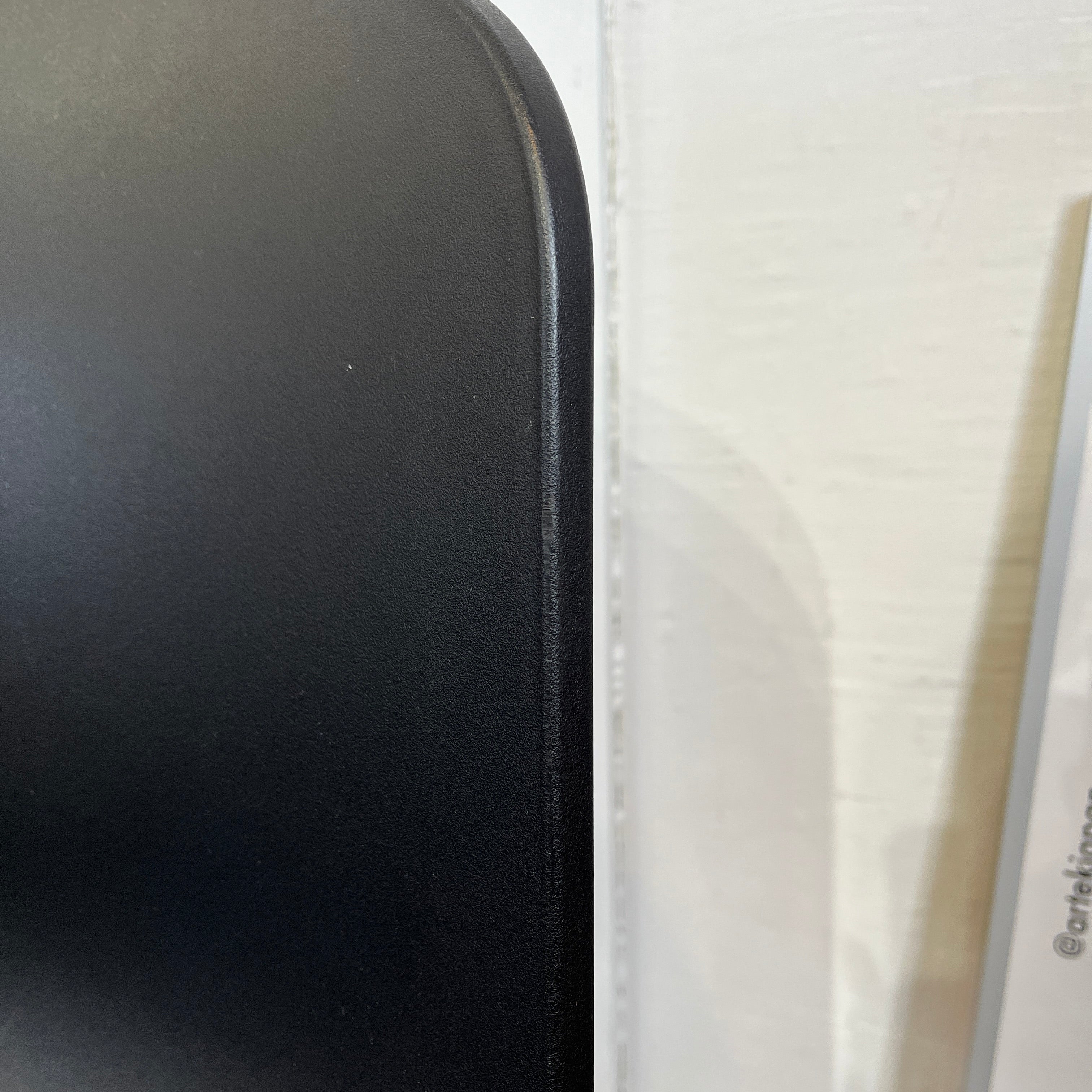 トゥー / TOOU ホリチェア / HOLI CHAIR ブラック