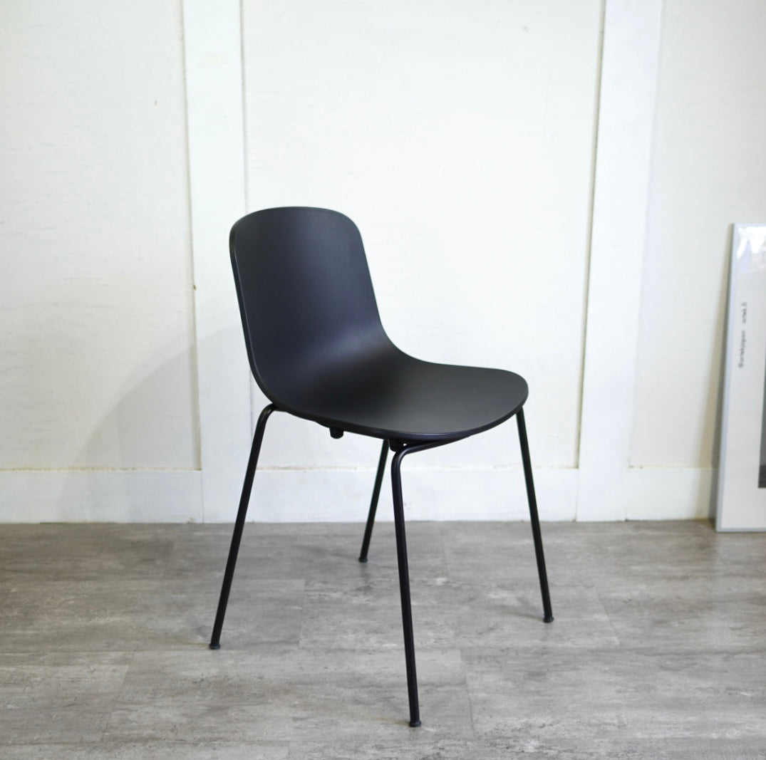 トゥー / TOOU ホリチェア / HOLI CHAIR ブラック