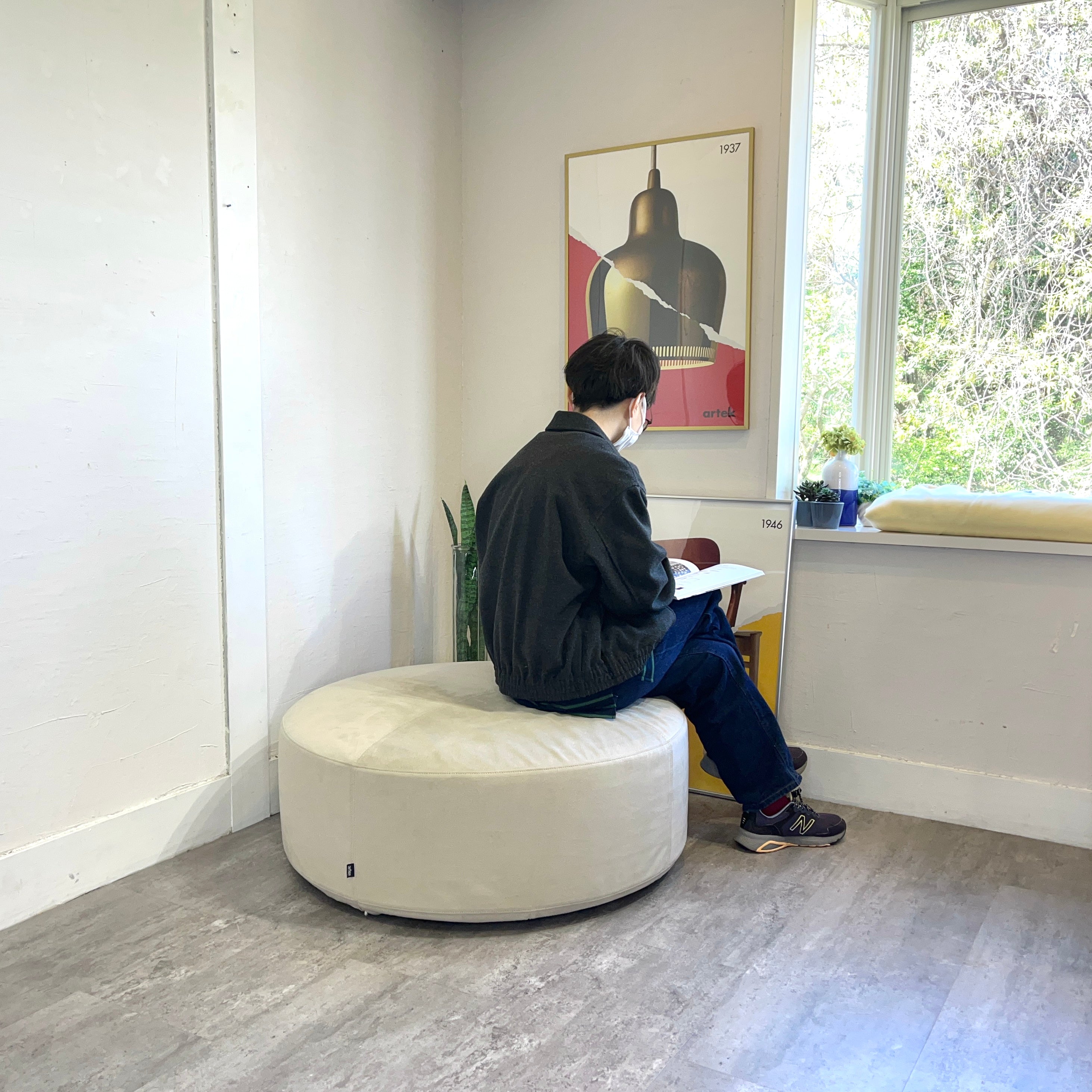 アルフレックス / arflex PI円形スツール オフホワイト