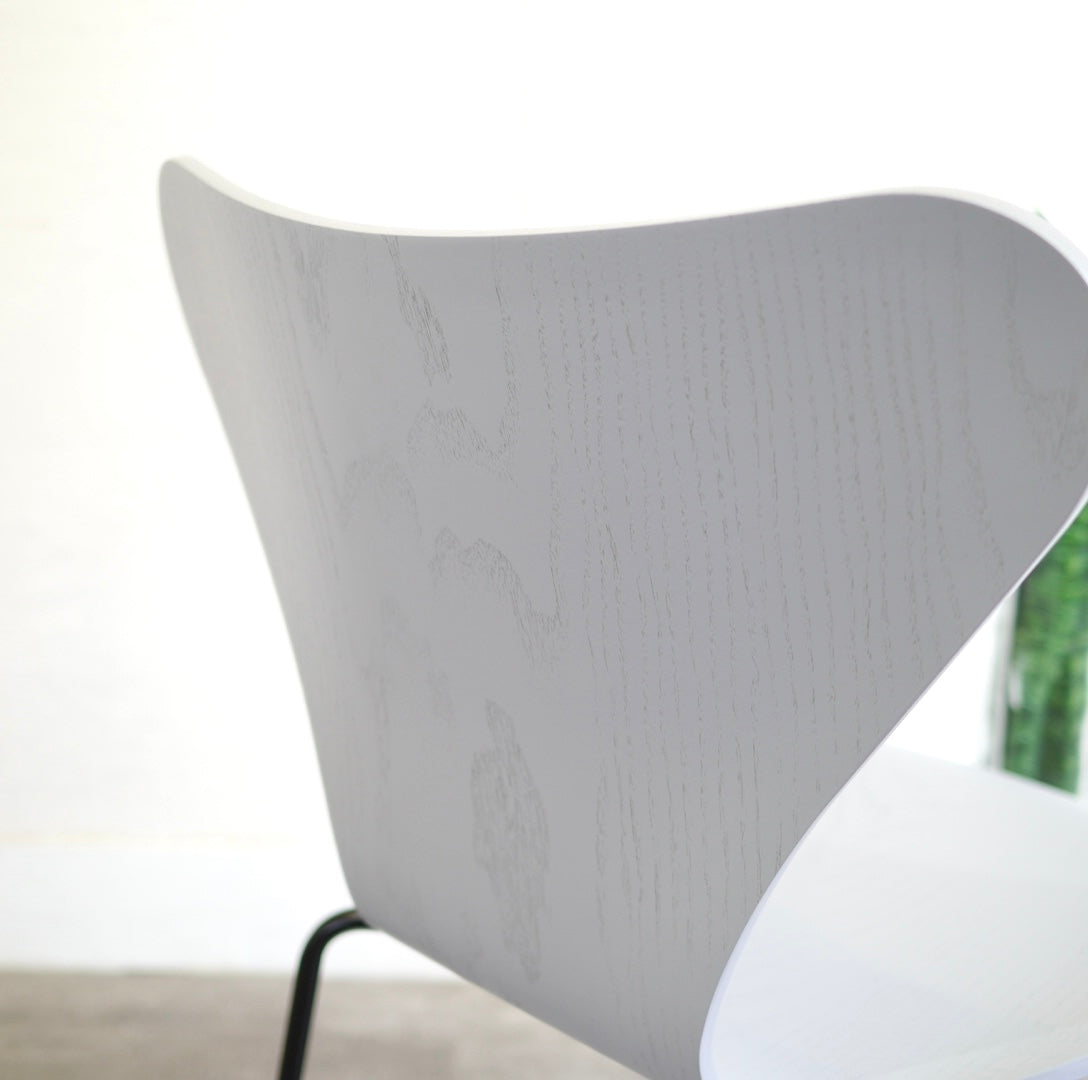 フリッツ・ハンセン / FRITZ HANSEN セブンチェア カラードアッシュ ナイングレー アルネ・ヤコブセン