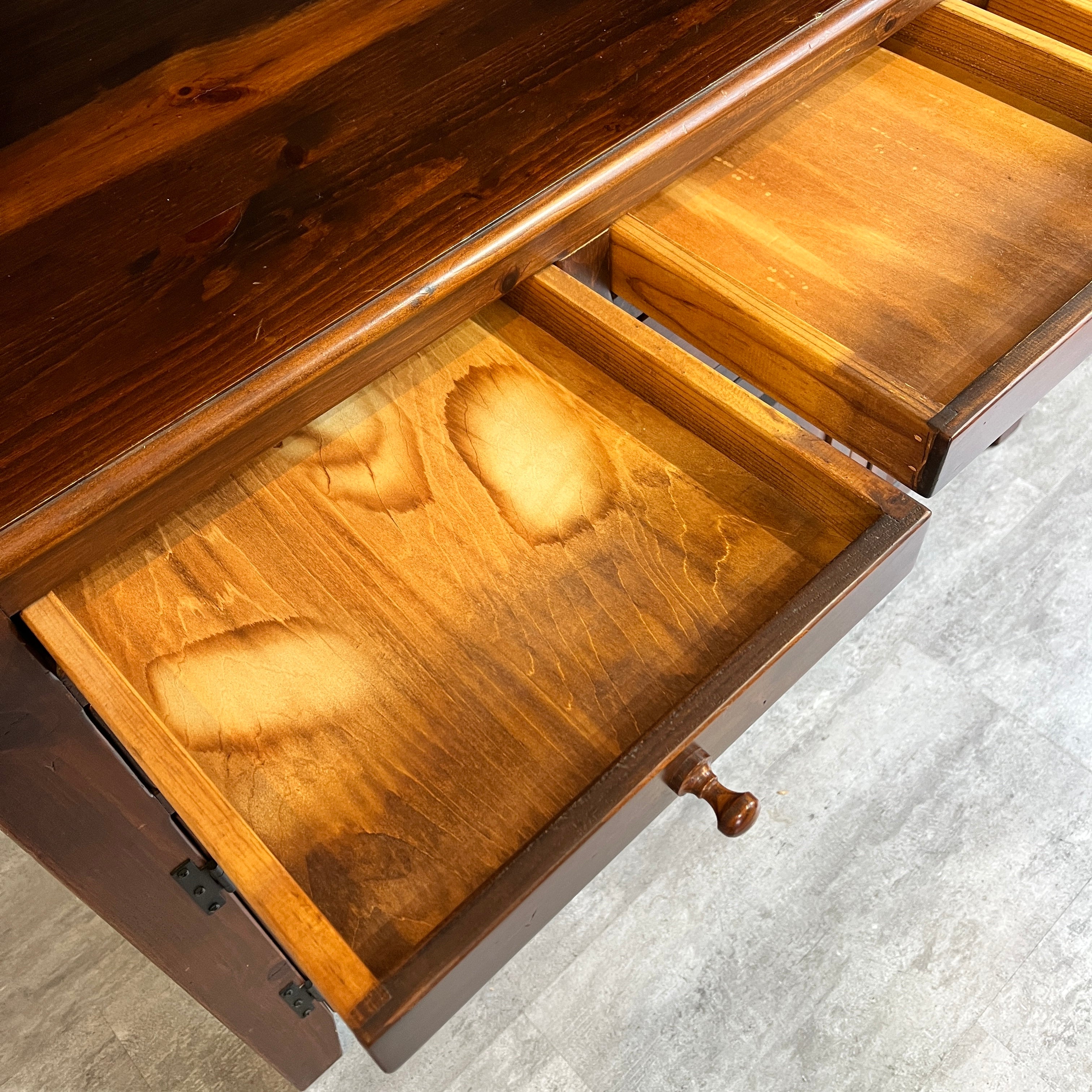 アンファン / Enfant パイン材カップボード 食器棚