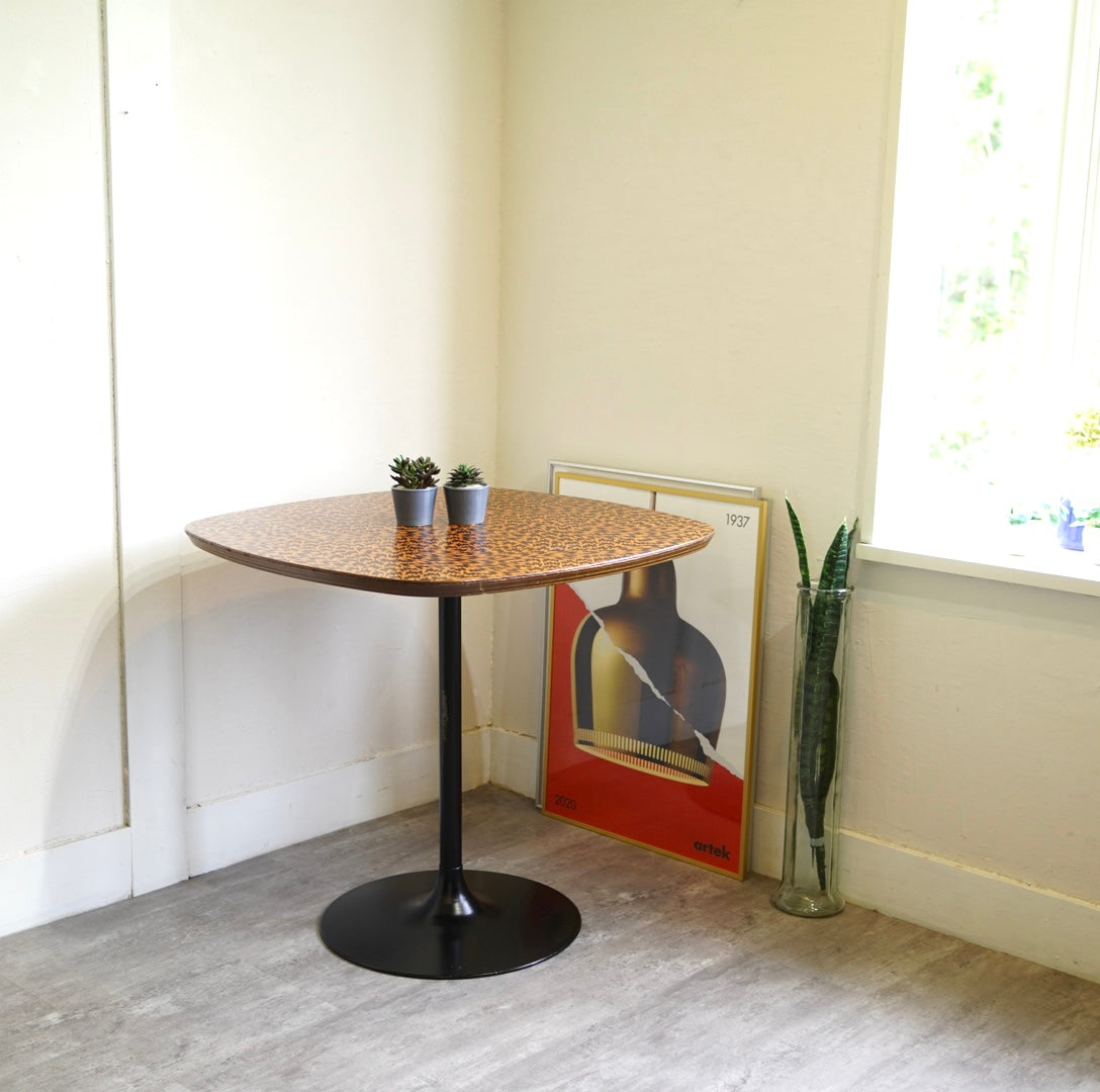 グラフ / graf ad イーリーキシモト / ELLY KISHIMOTO プランクトン / Plankton テーブル