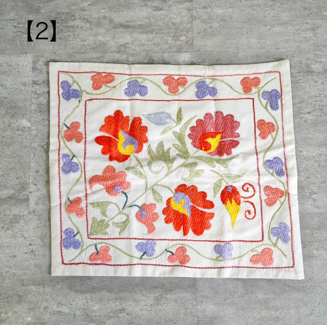 スザンニ刺繍 クッションカバー 40×45