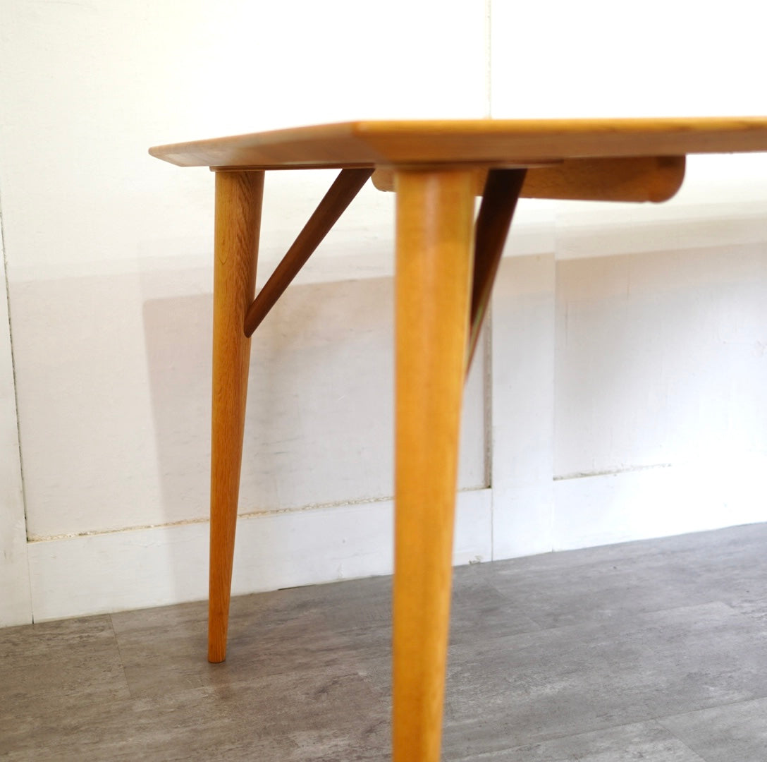 日進木工 WHITE WOOD ホワイトウッド ダイニングテーブル オーク材 WOT
