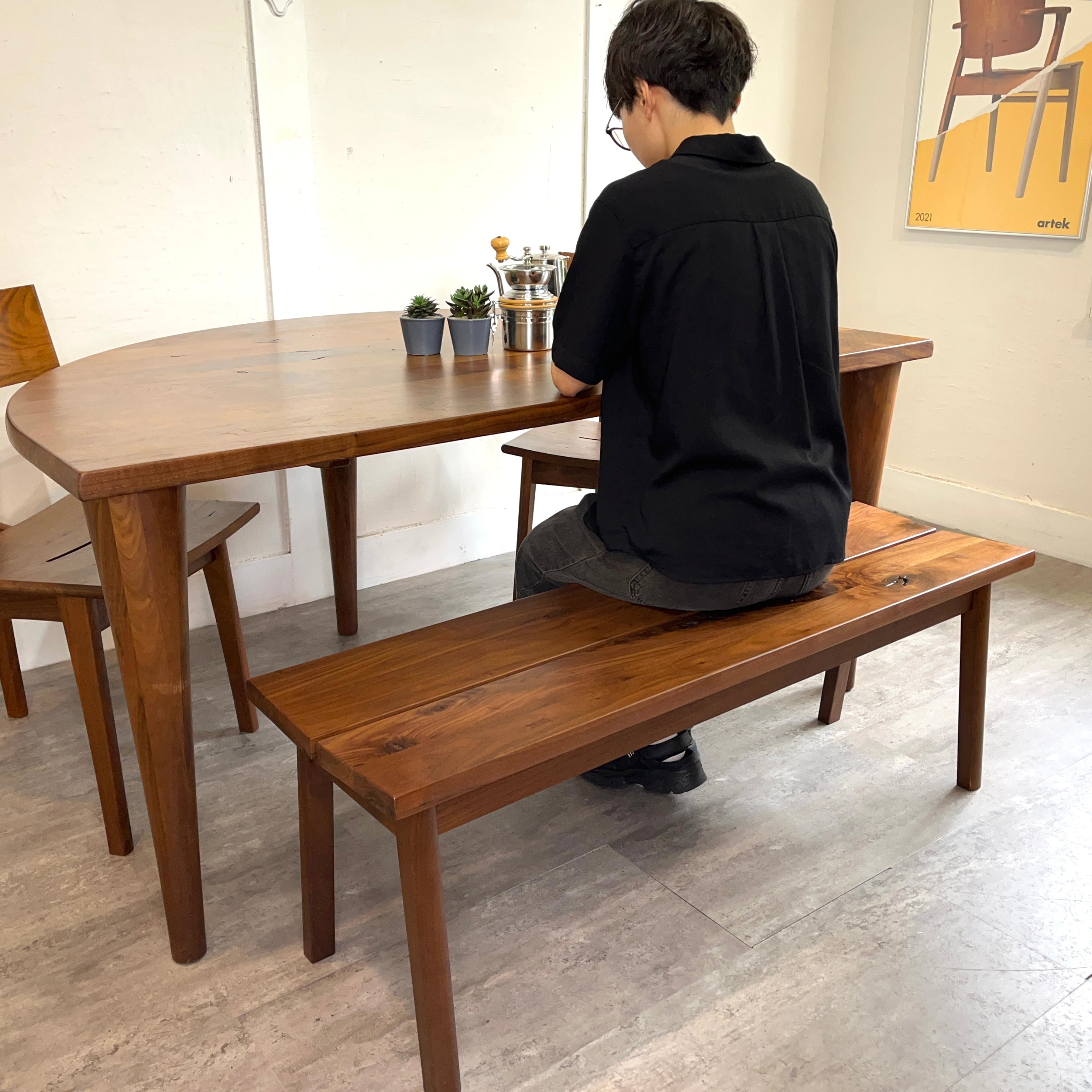 飛騨産業 / HIDA 森のことばWalnut ベンチ ウォールナット無垢材 SW661