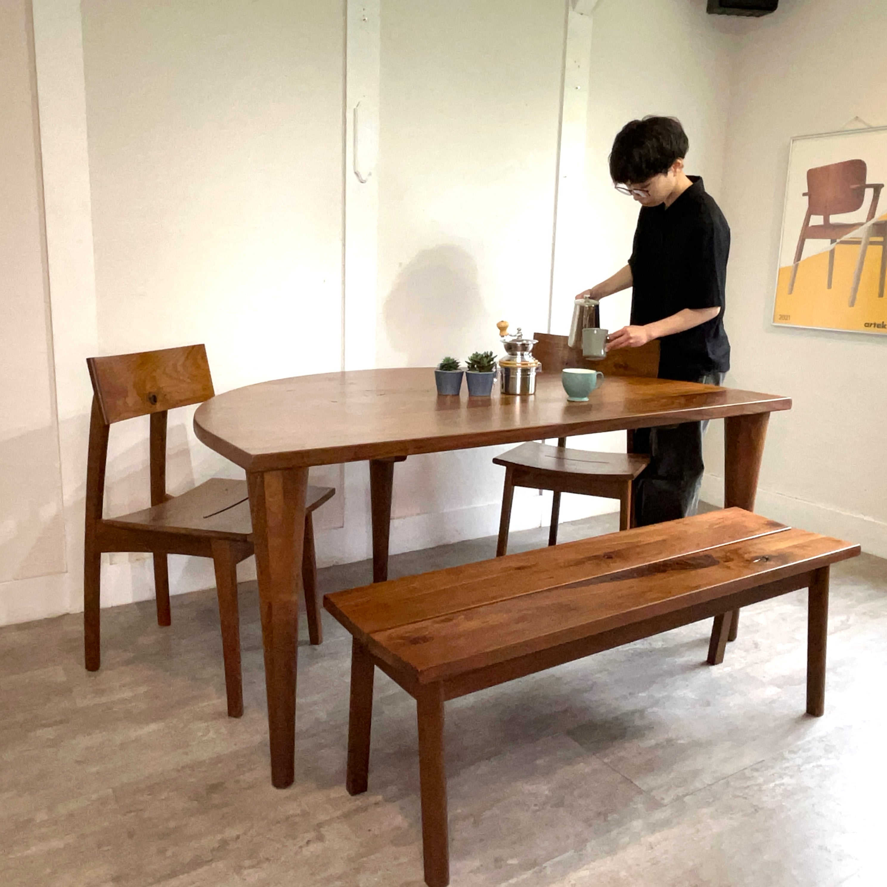 飛騨産業 / HIDA 森のことばWalnut 半円形テーブル ダイニング ウォールナット無垢材 SW390WP