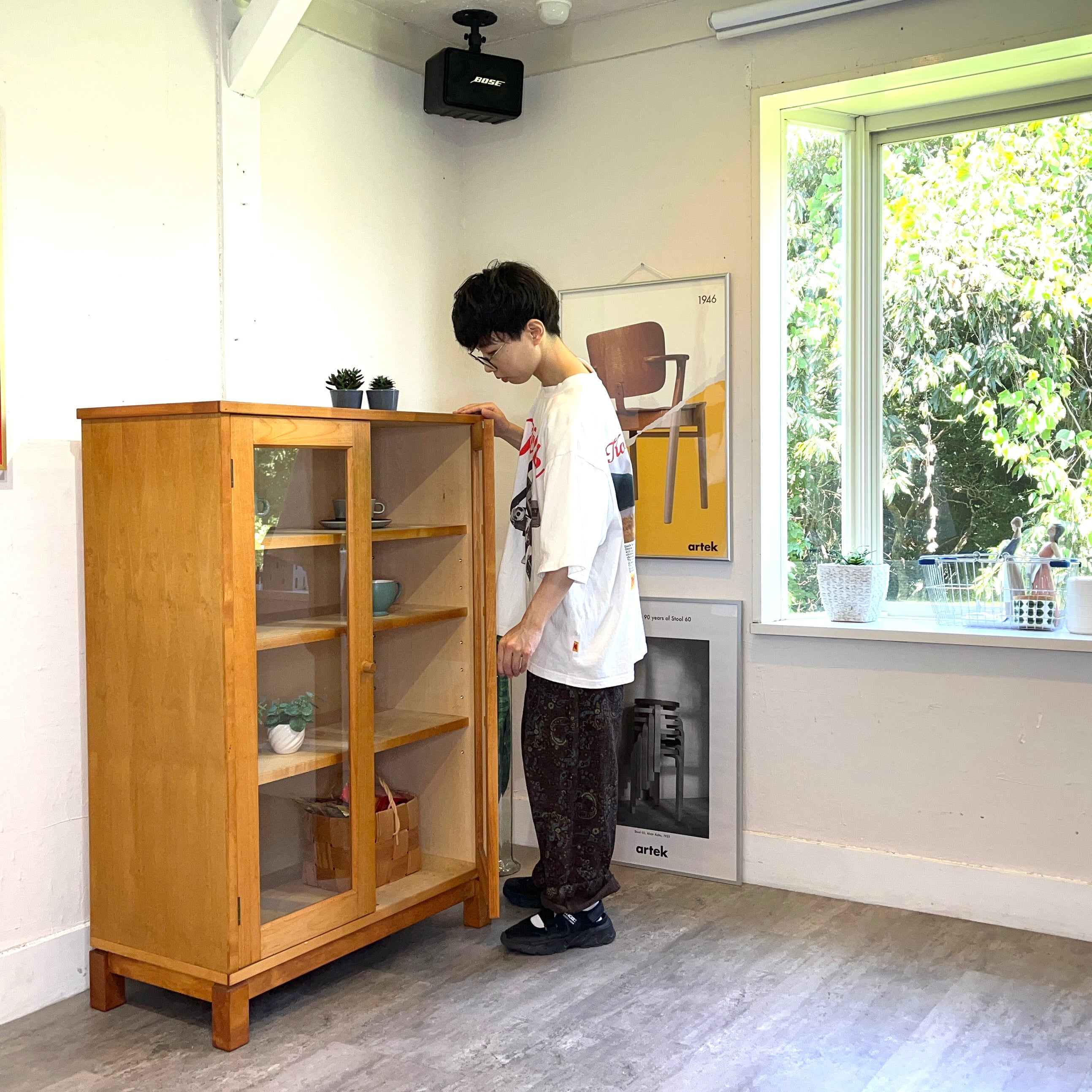 イクスス / ikususu ガラスキャビネット CB-01 無垢材 中古 食器棚