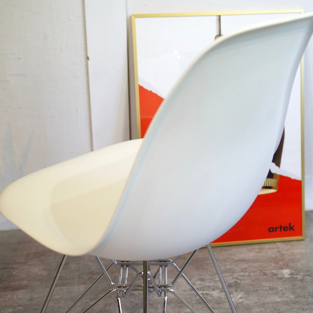 ヴィトラ / Vitra シェルチェア エッフェルベース イームズ