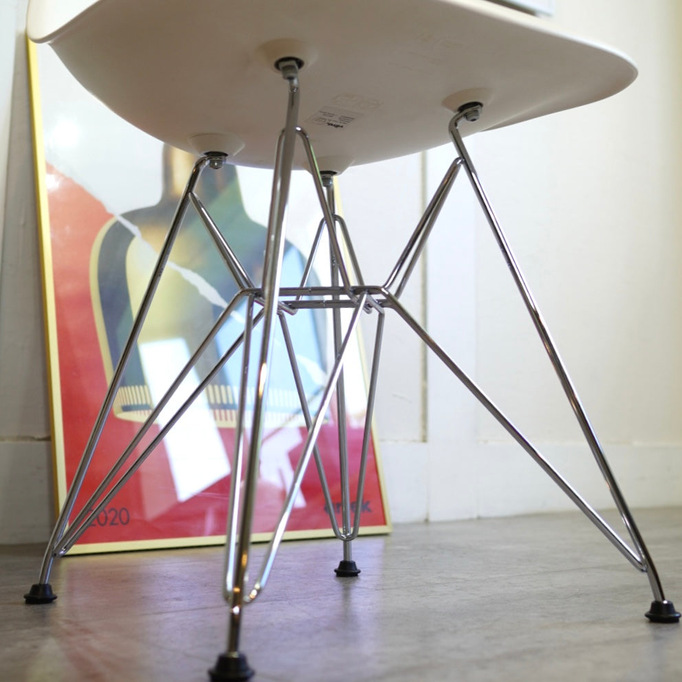 ヴィトラ / Vitra シェルチェア エッフェルベース イームズ
