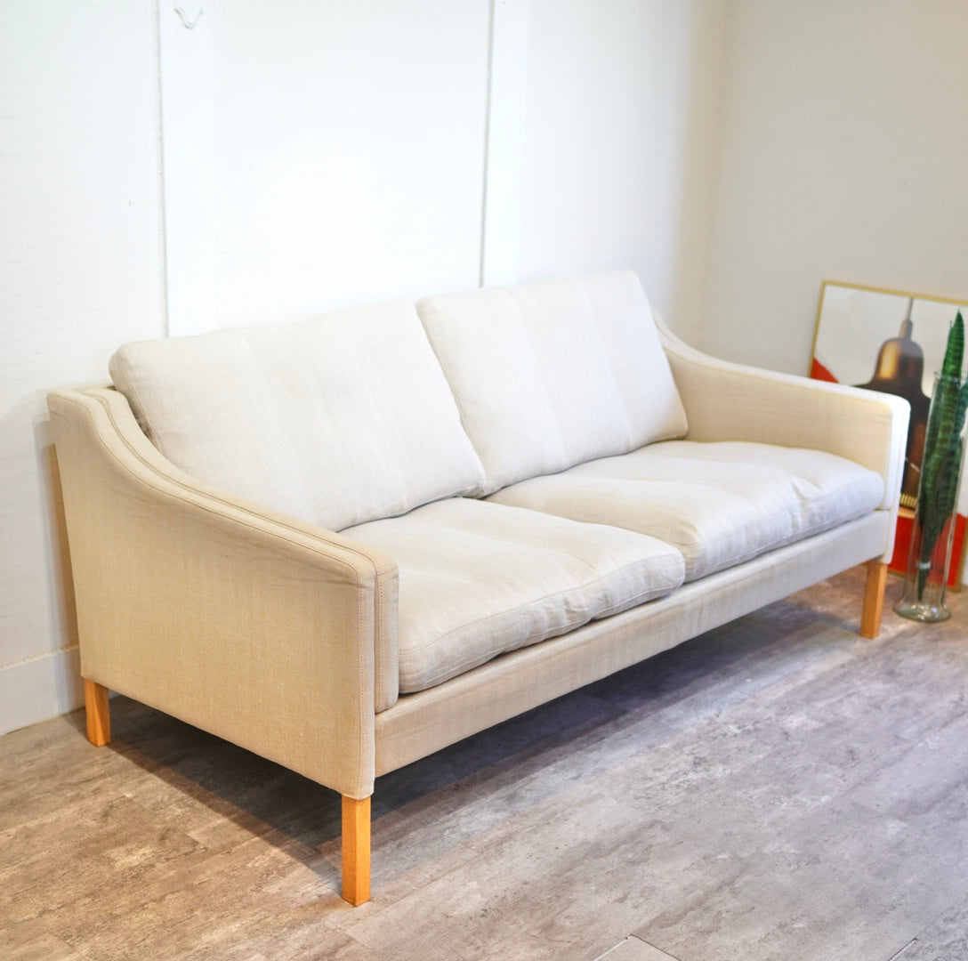 【送料無料！10月12日迄】HOLLY WOOD BUDDY FURNITURE / ハリウッドバディファニチャー 北欧スタイル 羽毛たっぷり2Pソファ