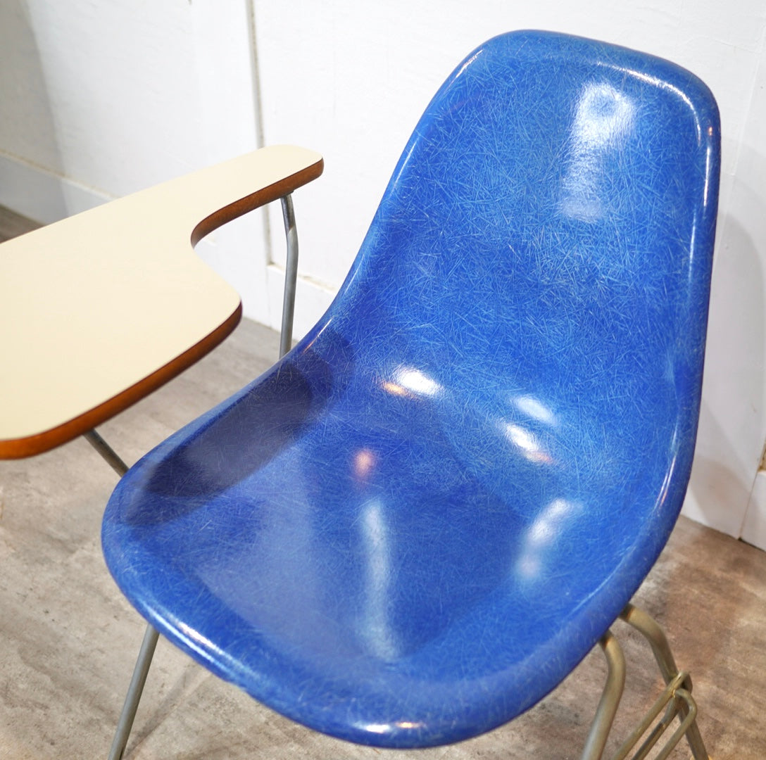 ハーマンミラー / Herman Miller サイドシェルチェア FRP テーブル付 イームズ ヴィンテージ