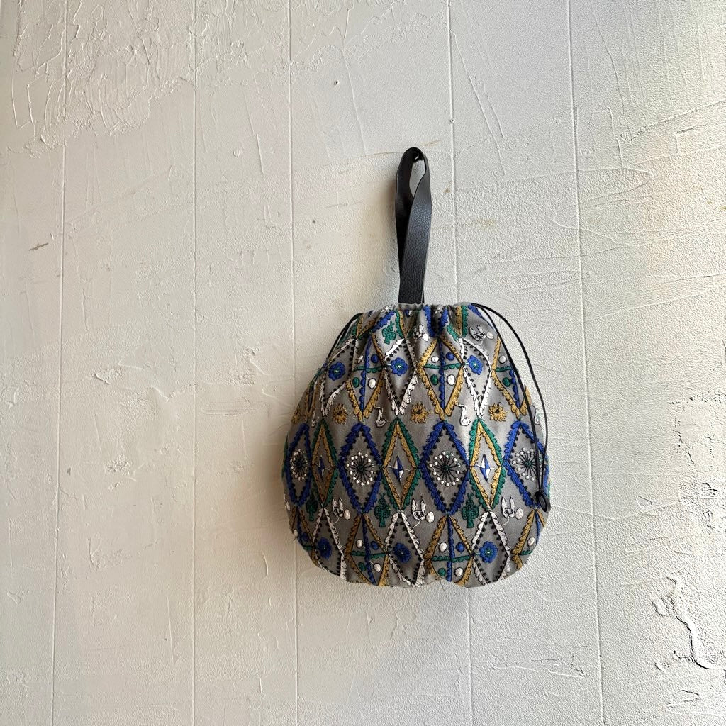【古着】ミナペルホネン / mina perhonen pear bag フォレストダイヤモンド柄 きんちゃく型
