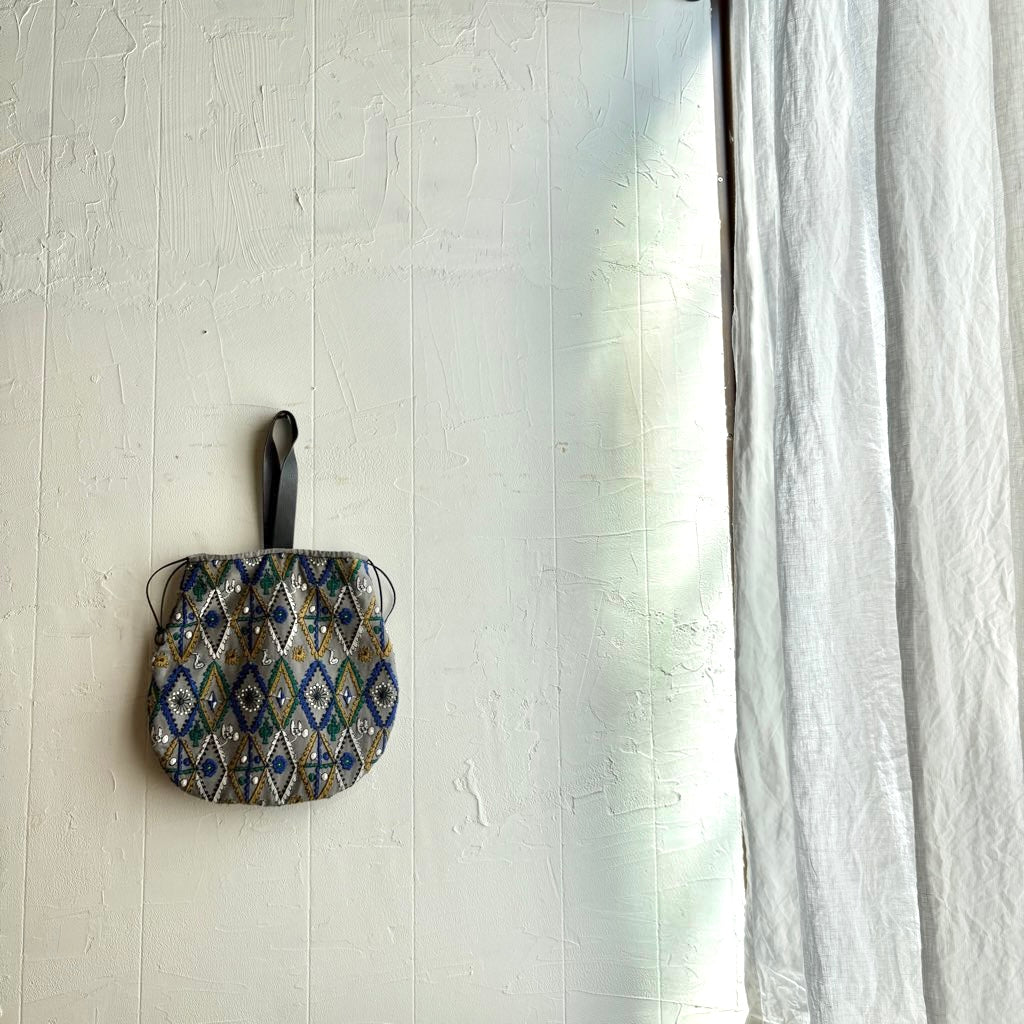 【古着】ミナペルホネン / mina perhonen pear bag フォレストダイヤモンド柄 きんちゃく型