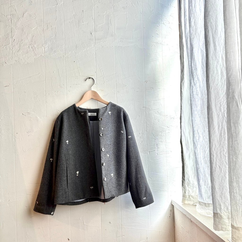 【古着】アトリエナルセ / atelier naruse ノーカラー 刺繍 ジャケット